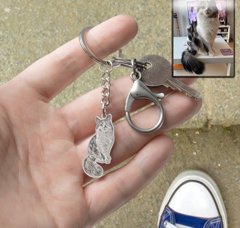 Silhouette cat keyring